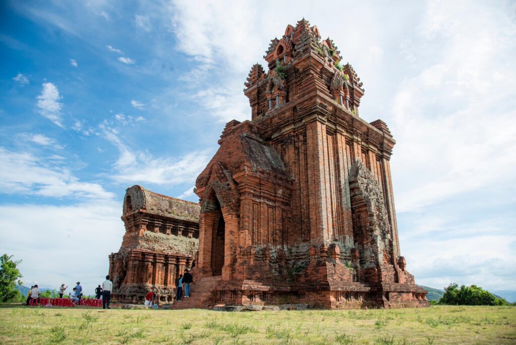 The Banh It Champa main towers
