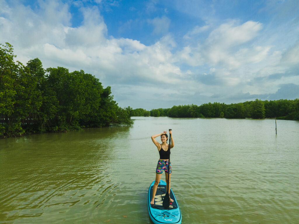 SUP Rowing at Con Chim area