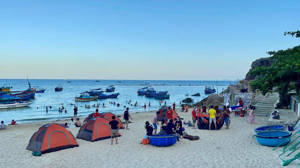 Camping at Hon Kho Beach