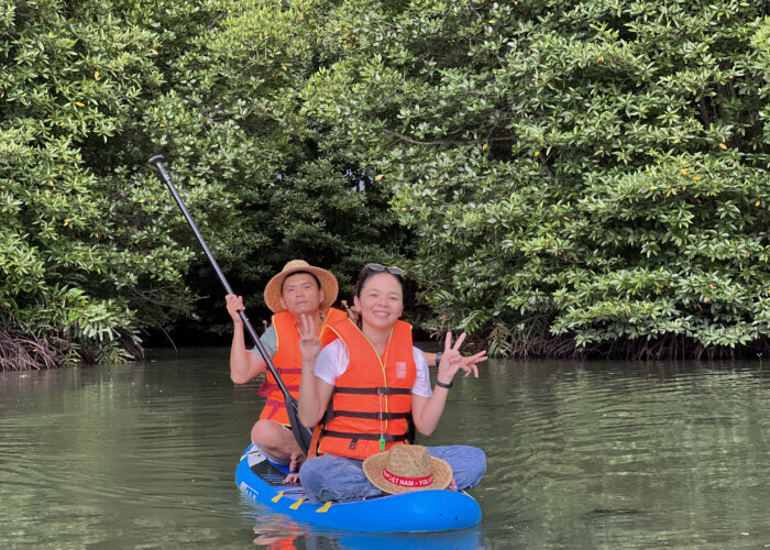 SUP paddle under mangrove
