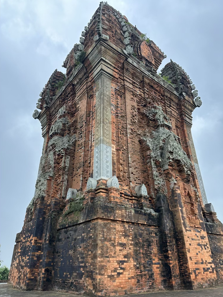 Canh Tien tower