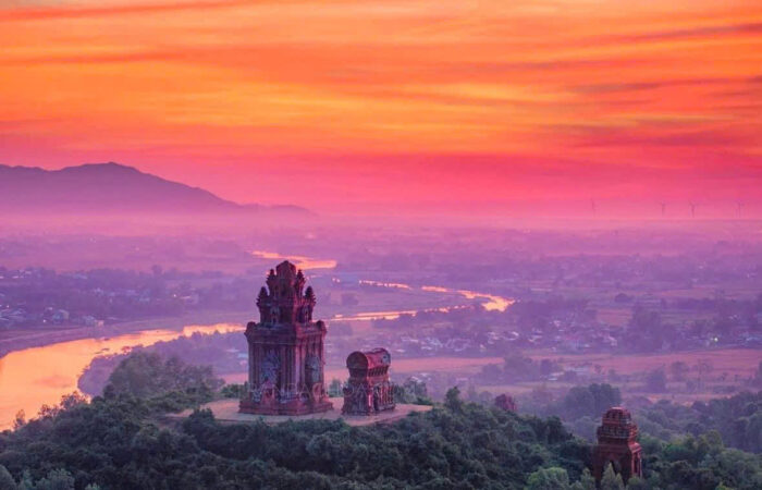 Banh It Champa towers at dawn