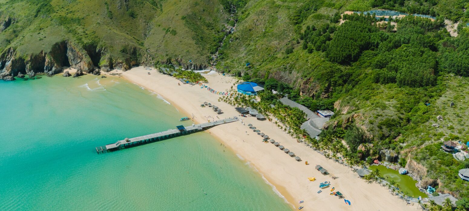 Ky Co Beach – One of the most beautiful beach in Viet Nam Ky Co Beach - One of the most beautiful beach in Viet Nam