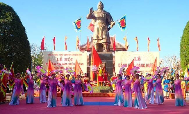 Ngoc Hoi Dong Da Festival in Quang Trung Museum